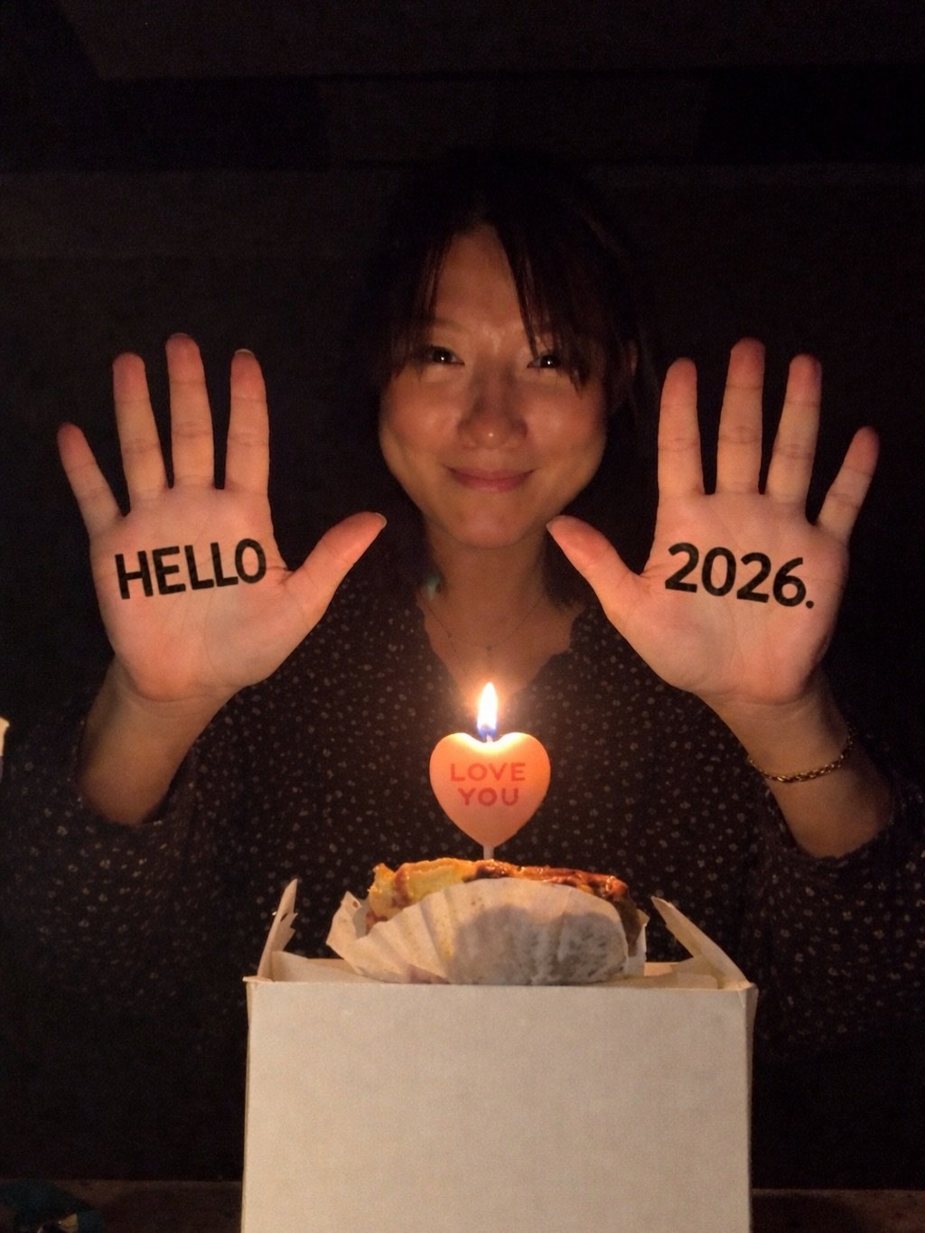 Photo shared by K바비하겸_다이어트레시피🌟 on December 31, 2025 tagging @hagyeom_diet. May be an image of sparkler, candle and text that says 'II HELLO M 2026. LOVE YOU'.