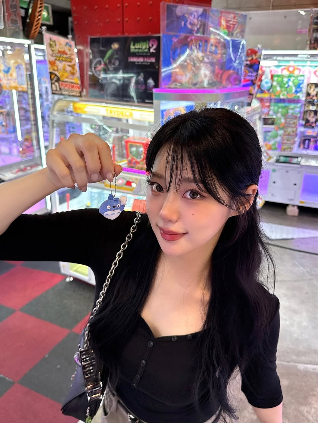 Photo by 하소빈 on October 04, 2025. May be an image of 1 person and text.