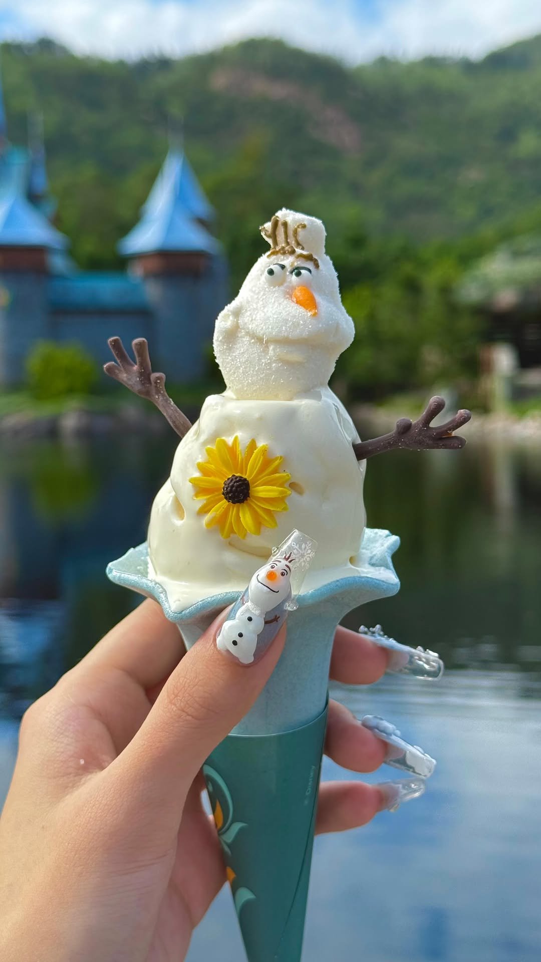 habomnails 게시물 이미지: 겨울맞이 겨울왕국 셀프네일 하기❄️🩵✨
#겨울왕국