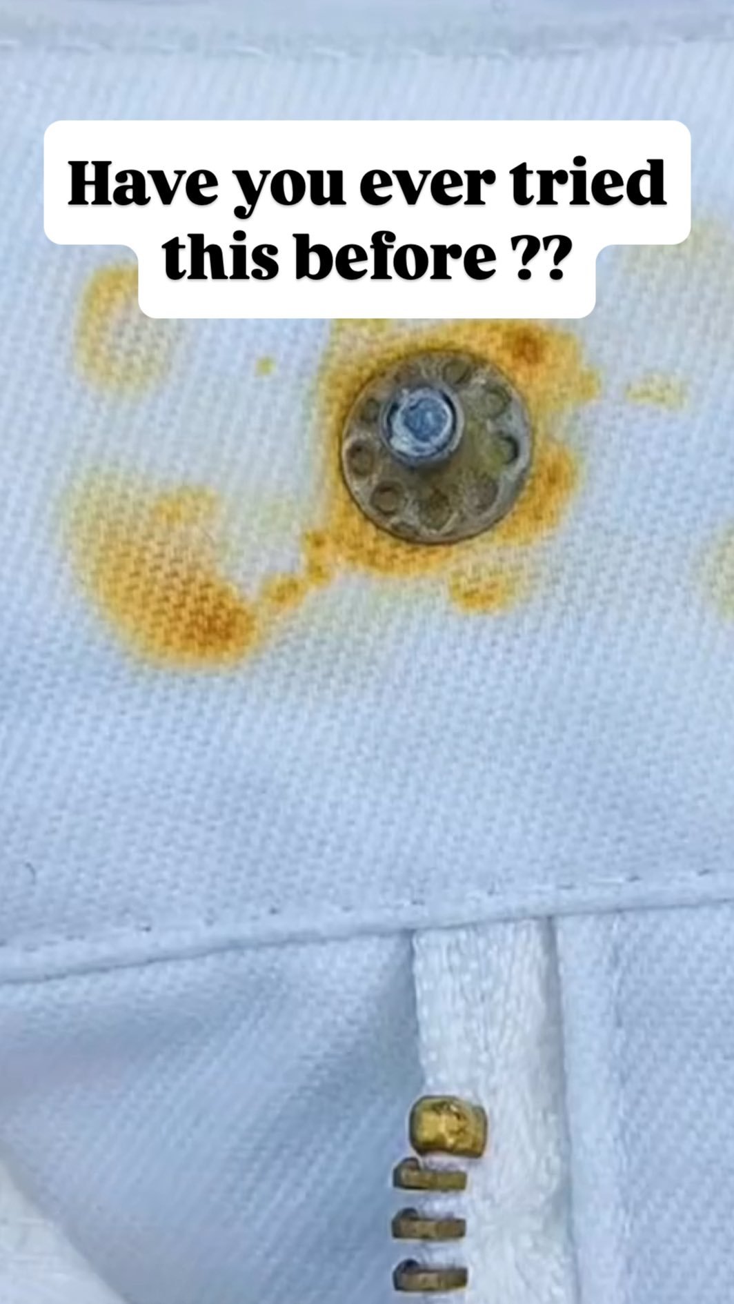 hacks.365 게시물 이미지: Hydrogen peroxide to remove stains? Sounds...