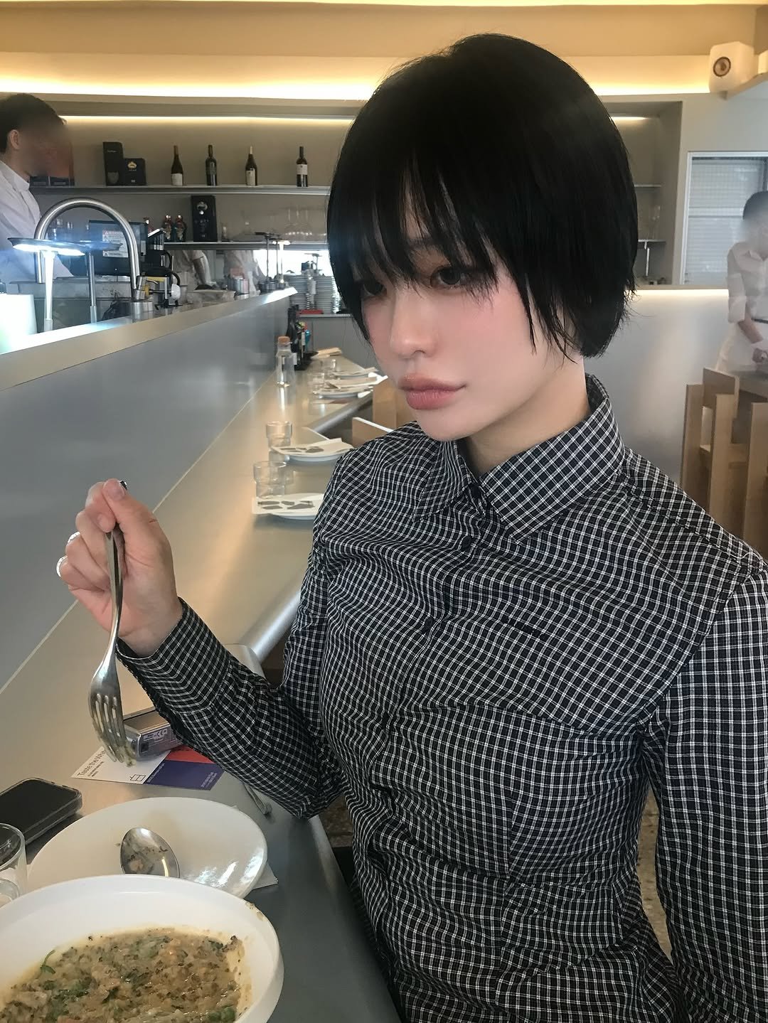 Photo shared by 하경 on September 21, 2025 tagging @ssoc_seoul, and @sandric_kr. May be an image of 2 people, hair, chopsticks and text.