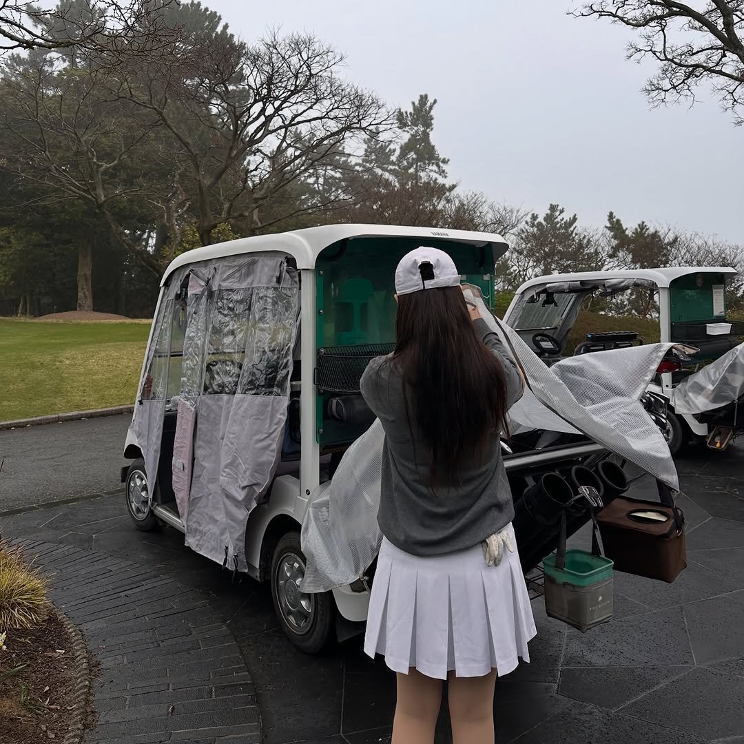 haebbi_golf 게시물 이미지: 비 오는 날 노캐디 플레이 🌸