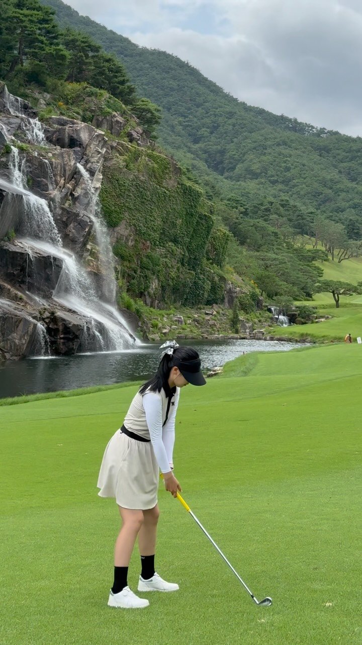 haebbi_golf 게시물 이미지: 많이 배우고 많이 웃은 날이어따 😊❤️

@fitterest_kr 
@anewgolf_fashion