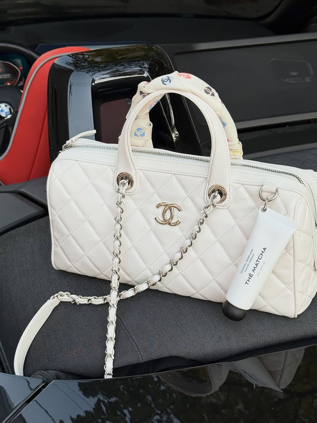 Photo by 해롱이 ❤️ on November 14, 2025. May be an image of text.