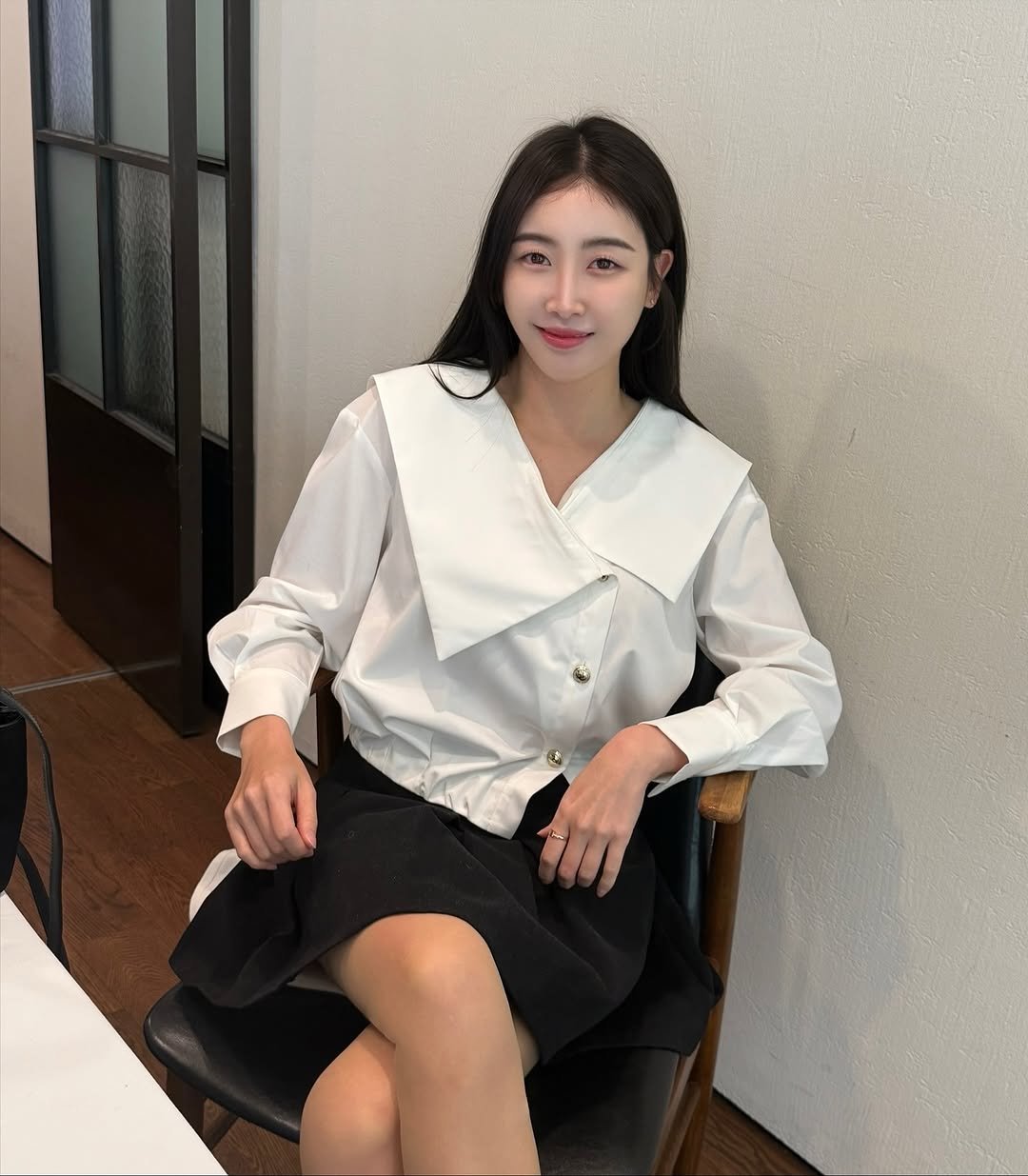 Photo shared by 해롱이 ❤️ on November 11, 2025 tagging @centumlizon.