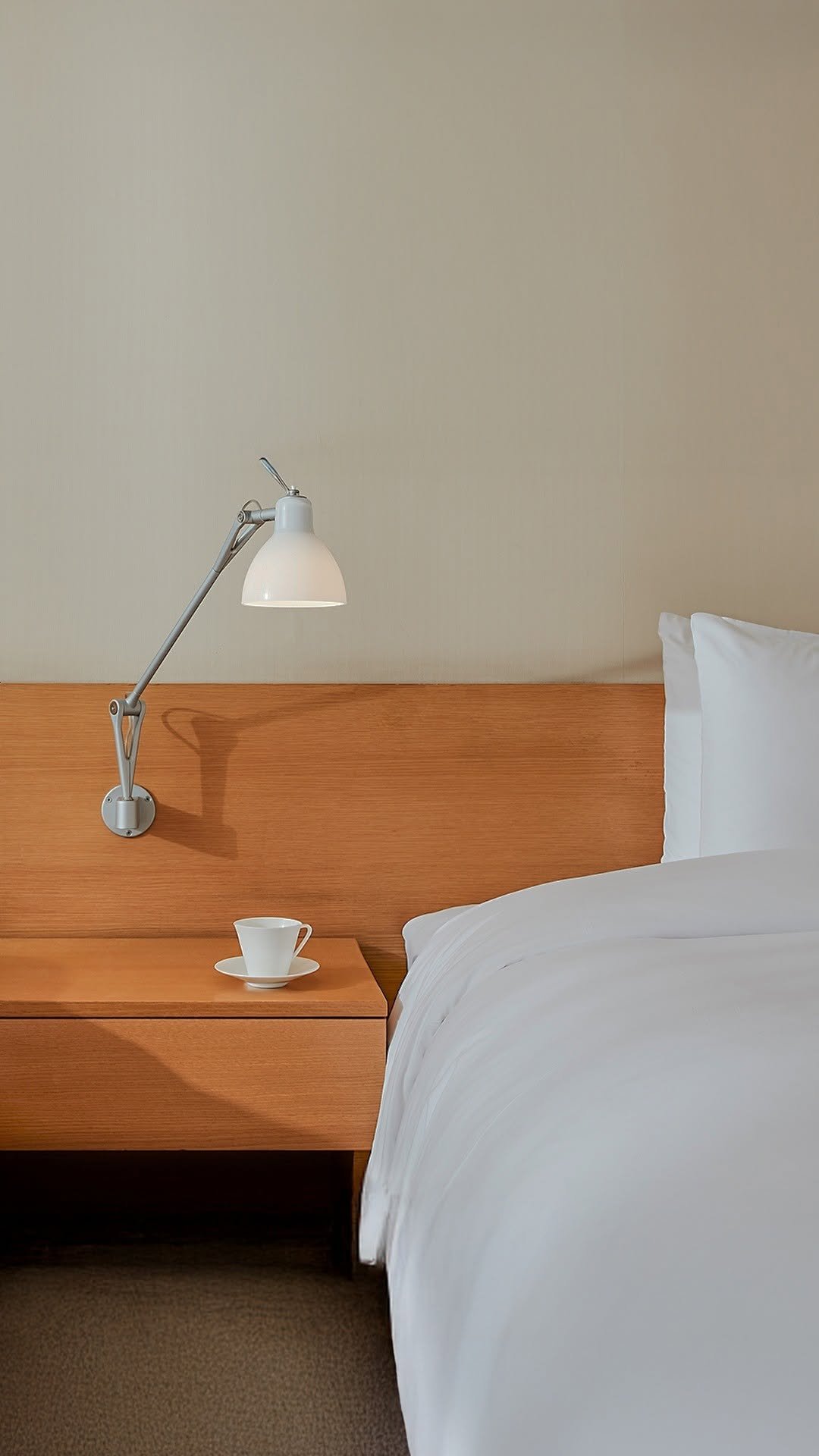 haevichiofficial 게시물 이미지: 𝗥𝗼𝗹𝗹𝗶𝗻𝗴𝗵𝗶𝗹𝗹𝘀 𝗛𝗼𝘁𝗲𝗹

롤링힐스 호텔 [ 패밀리 트윈 ] 룸 투어...