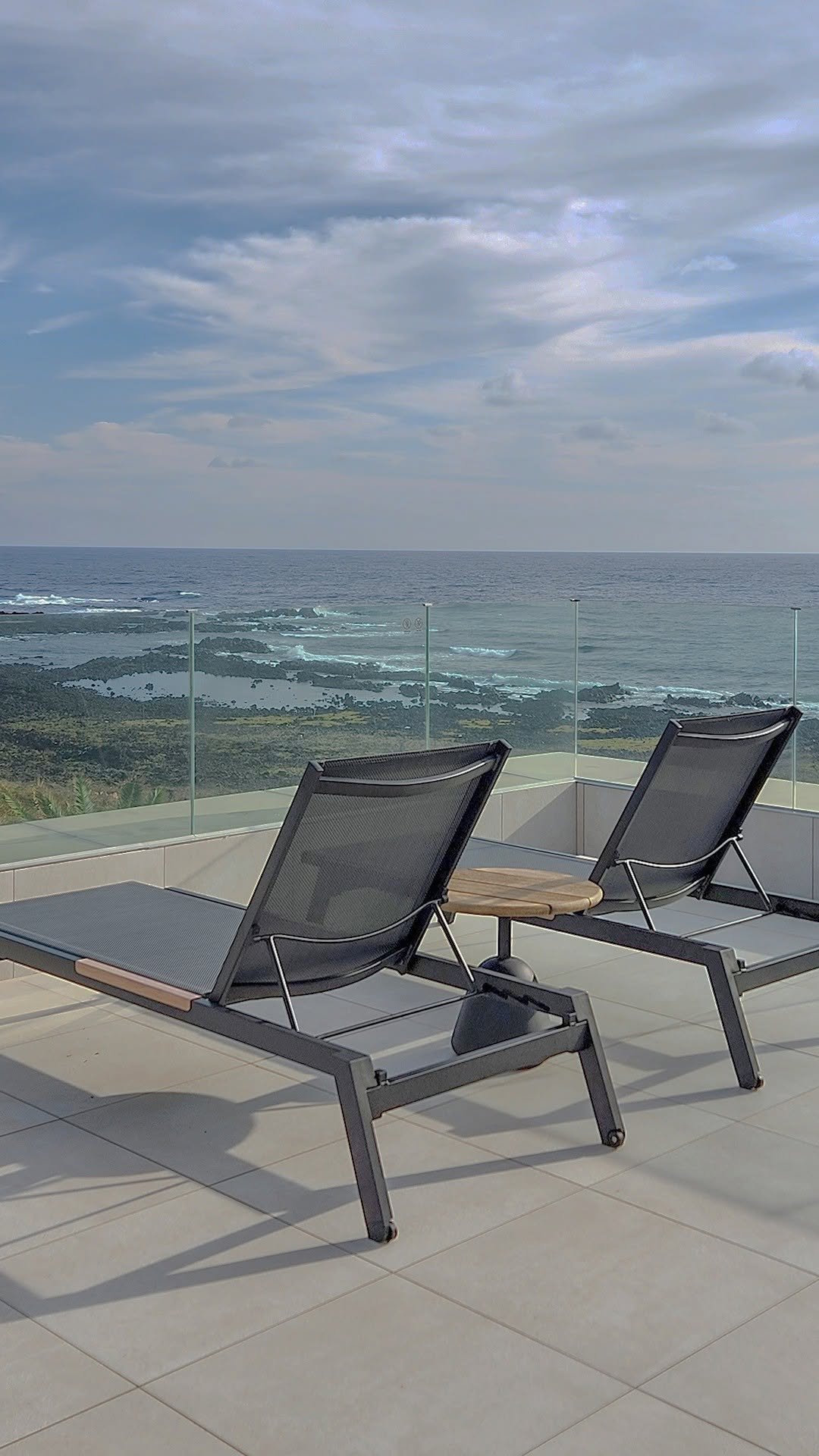 haevichiofficial 게시물 이미지: 𝐇𝐚𝐞𝐯𝐢𝐜𝐡𝐢 𝐇𝐨𝐭𝐞𝐥 & 𝐑𝐞𝐬𝐨𝐫𝐭 𝐉𝐞𝐣𝐮

🎧...