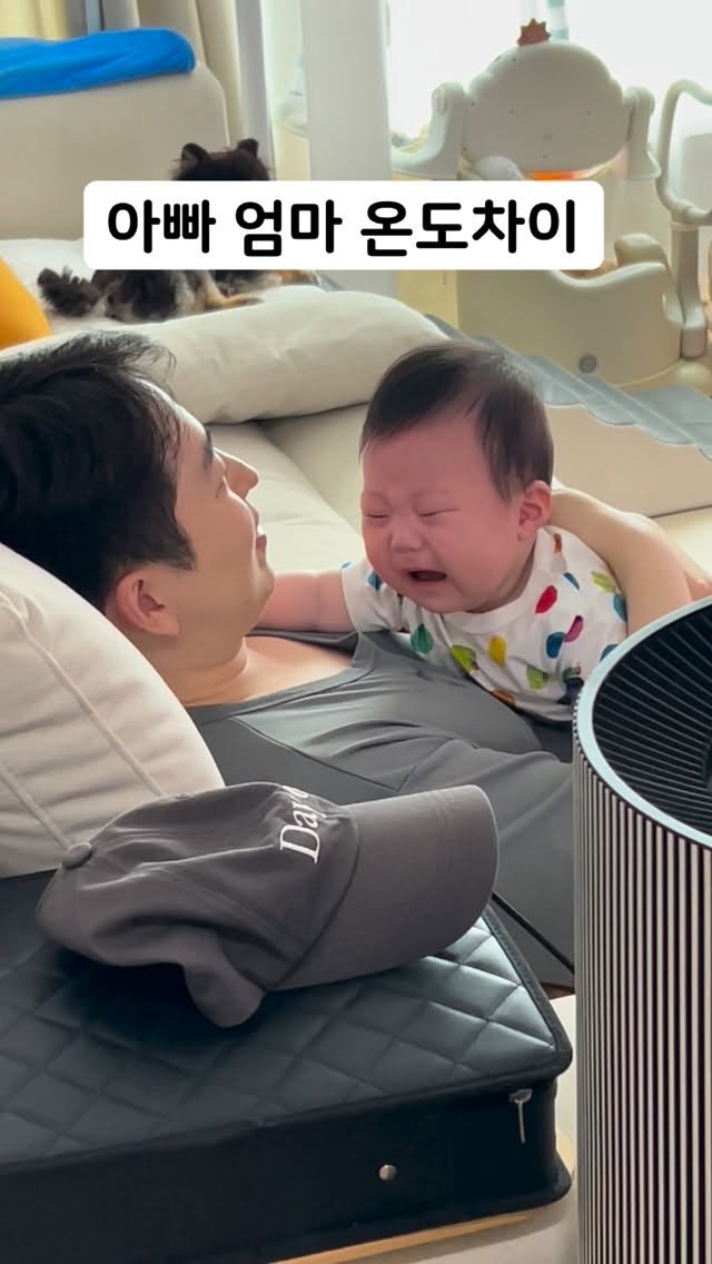 hailey_world__ 게시물 이미지: 엄마가 더 좋지?🌝✨✨
#가족#7갤아기#아기