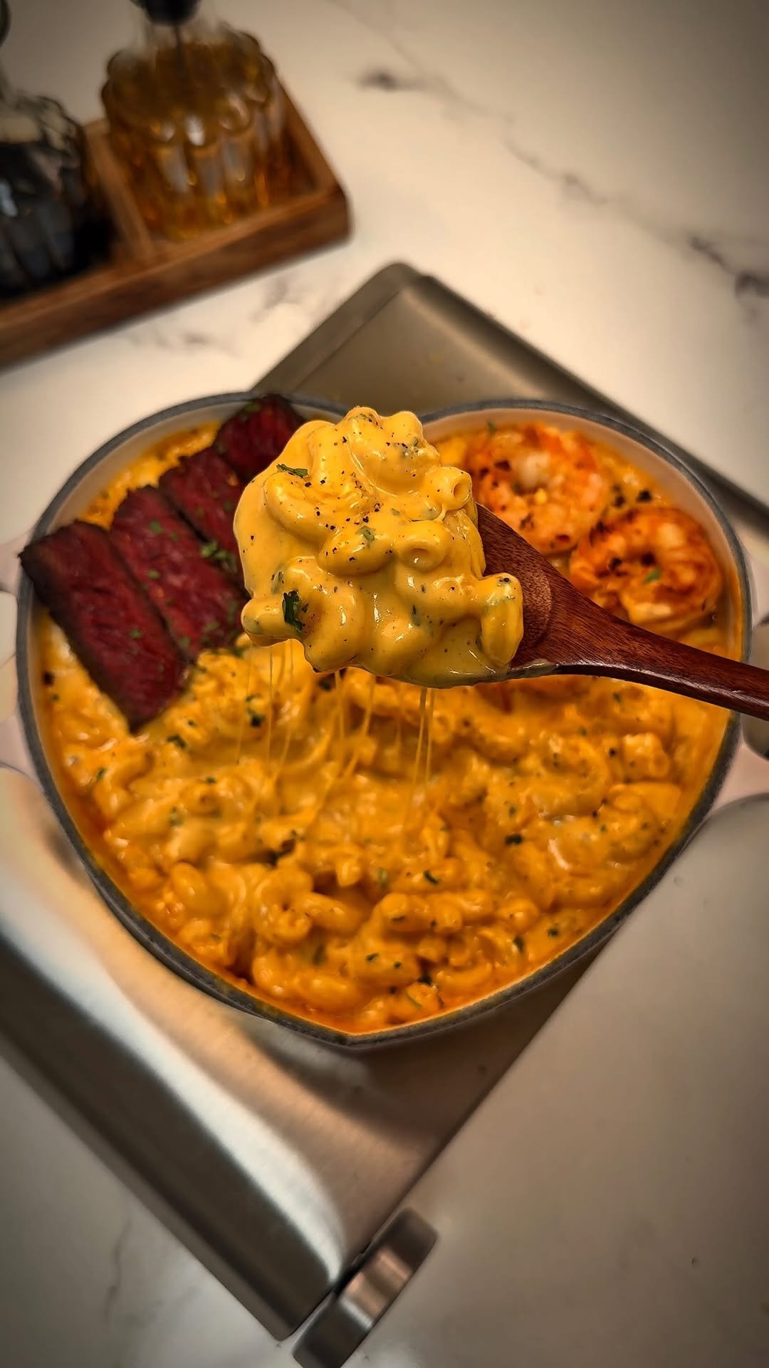haileyateit 게시물 이미지: This ain’t your average mac and cheese🔥 Creamy...