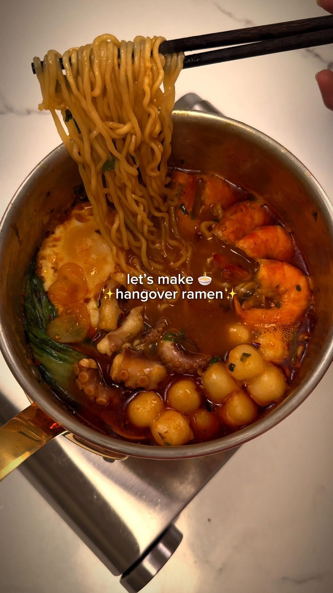 haileyateit 게시물 이미지: Hangover🫠? A spoon of chili oil and shrimp...