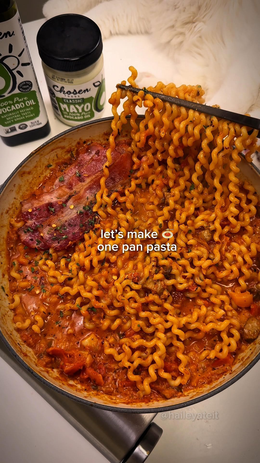 haileyateit 게시물 이미지: This ain’t your average one-pan pasta 🍝
We’re...
