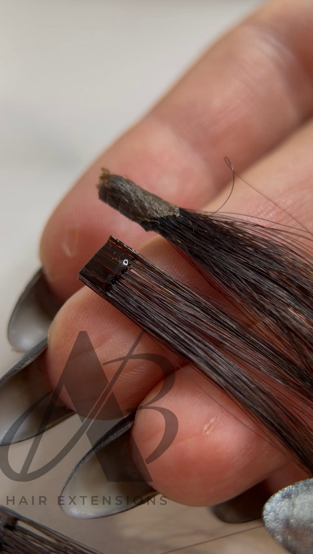 hair_extension_la 게시물 이미지: Recapsulation with the Capsule Pro device. We...