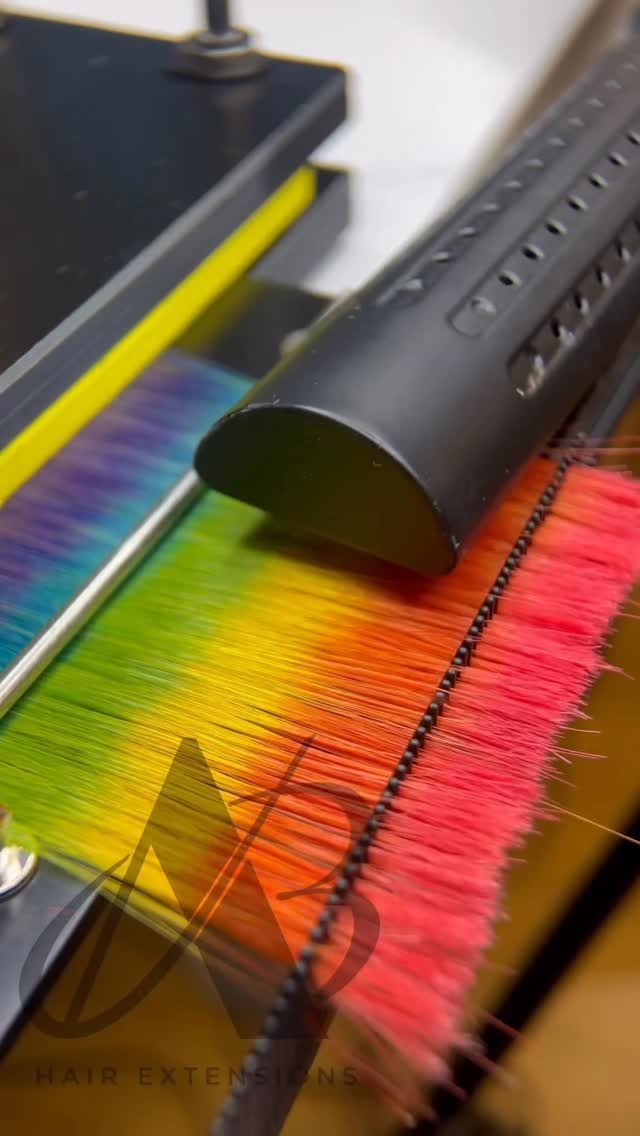 hair_extension_la 게시물 이미지: Working with the CapsulPro device.
Want to buy...