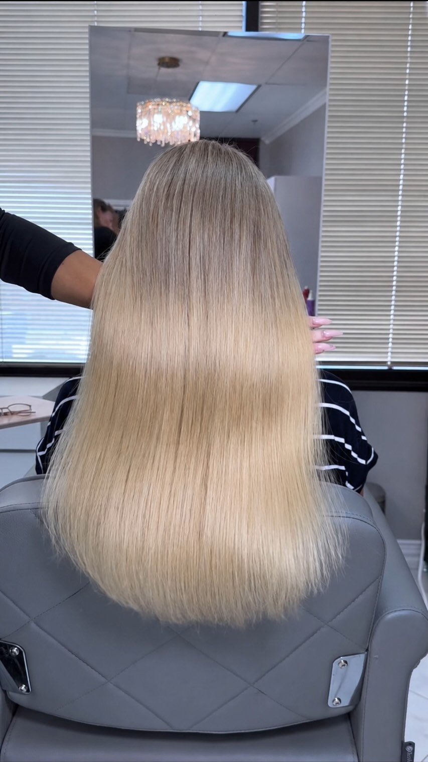 hair_extensions_us 게시물 이미지: Today, a client came in for a hair extension...