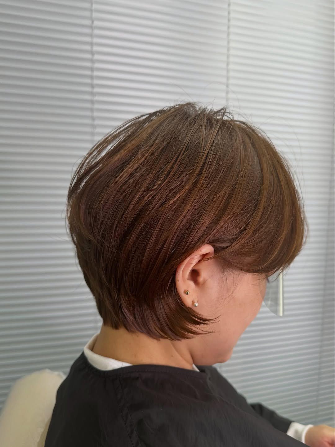 hairbyzion_zion 게시물 이미지: 🙇🏻‍♀️제가 좋아하는 디자인 입니다 
네모난 단발은 싫고 숏컷은 부감스러우시다면...