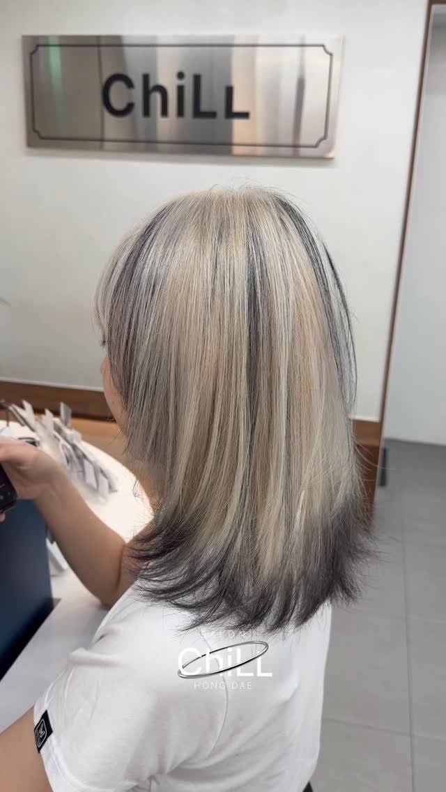 haircolor_bj 게시물 이미지: ✨ Color : 디자인염색
💎 Bleach : 백금발 뿌리탈색
⠀
🎯 저는 고객의...