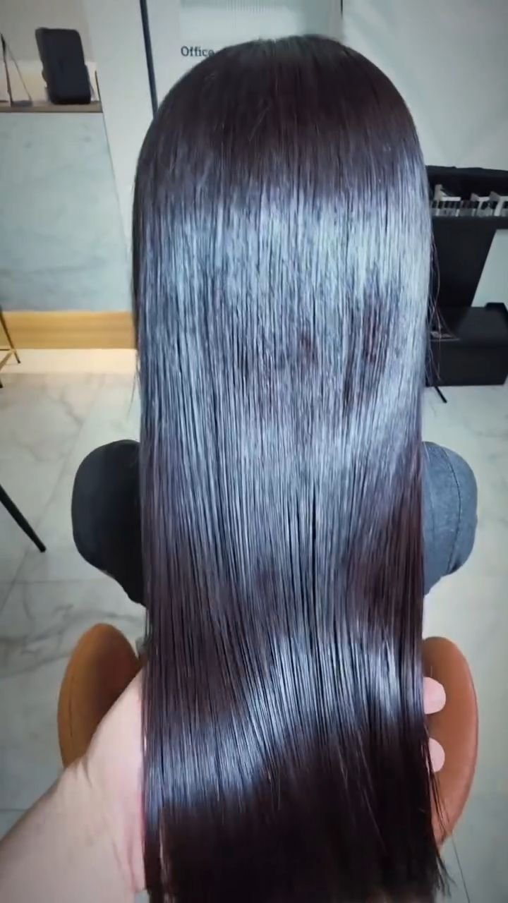 hairmaster_kim 게시물 이미지: 윤기와 안전한 매직을 위한 아이템 
캐시미어펌제 + 제로케라틴 으로 진행

제품은...