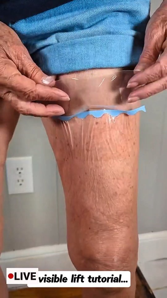 hairtips.diy 게시물 이미지: Lift, Tighten, Glow — all from one little...