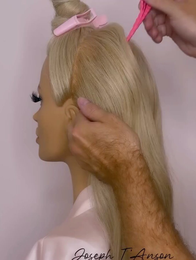 hairtips.diy 게시물 이미지: Amaizing hair tutorials ❤️❤️
By @josephianson...