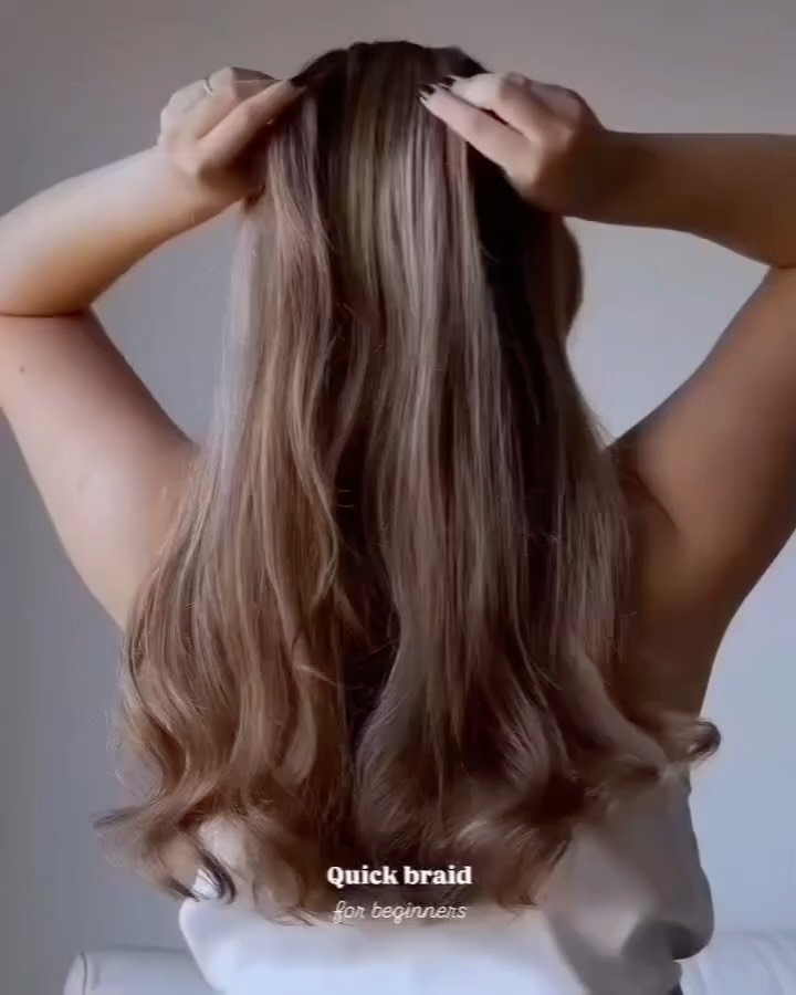 hairtips.diy 게시물 이미지: Top hair tutorials 🔥🔥
By @vi.kosto...