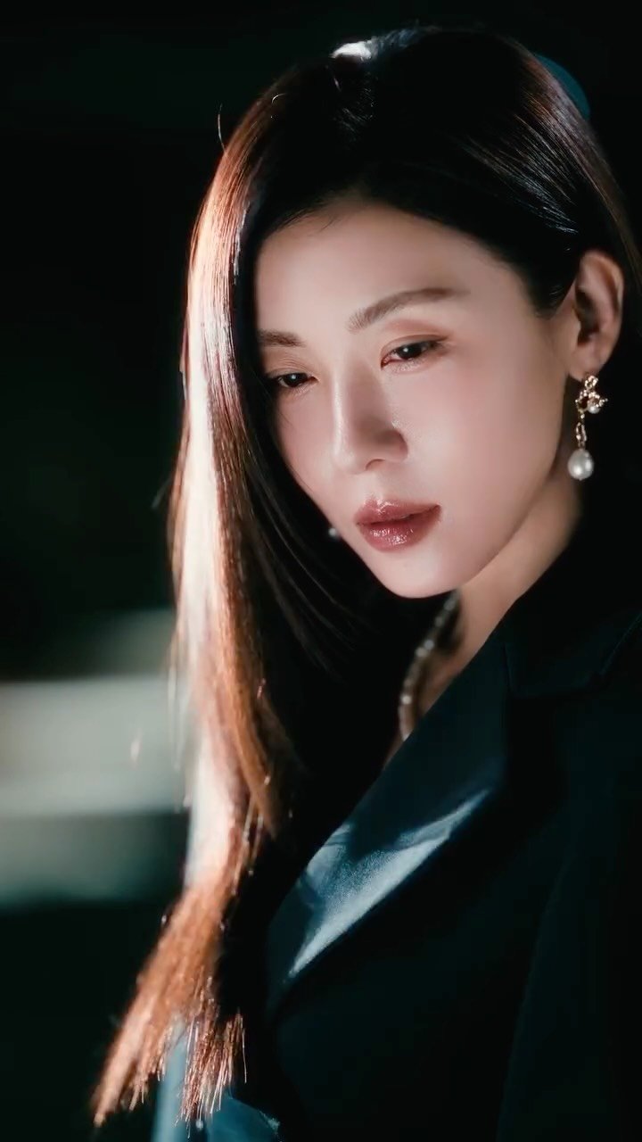 hajiwon1023 게시물 이미지: AN ENCOUNTER WITH THE STRANGE