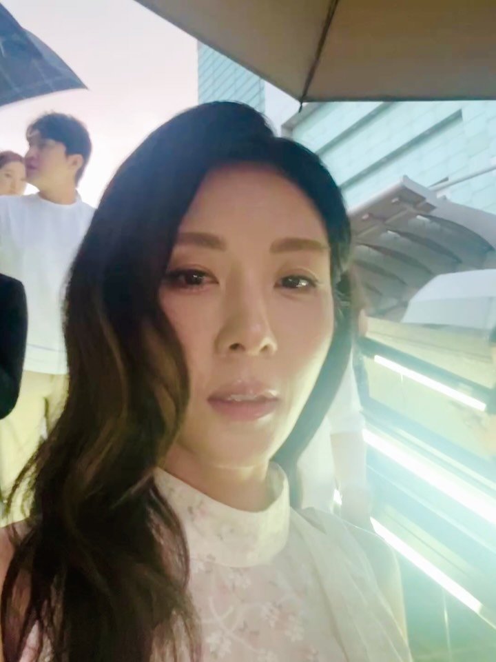 hajiwon1023 게시물 이미지: 오늘 파우치24 행사 끝나고 저녁 먹으러 가요~~😋🤳🏻 오늘 세심하게 챙겨주신...