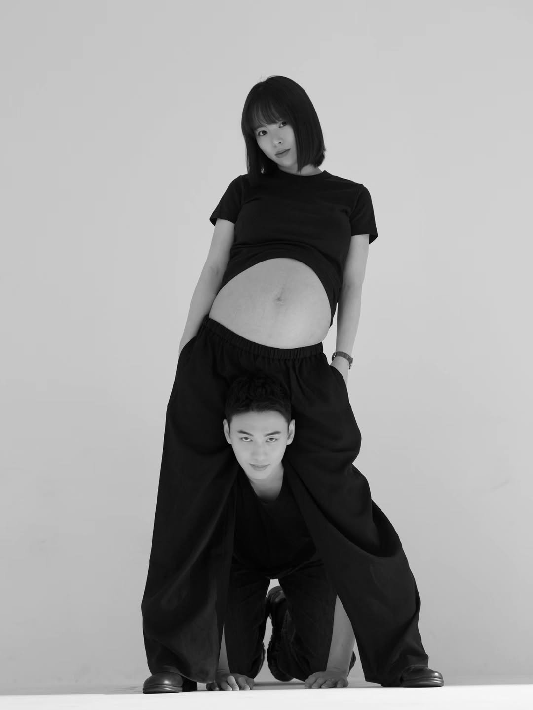 Photo shared by 하준맘 또는 미안이라고 불러주세요 on November 17, 2025 tagging @hajunn_papa. May be a black-and-white image of text.