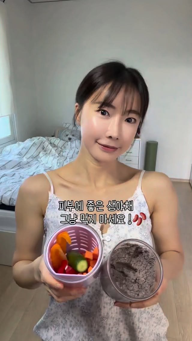 hama_reflower 게시물 이미지: 건강위해, 피부위해서 먹는데 제대로
흡수안되면 뭐해 비싼…💩
생야채신분 급상승...