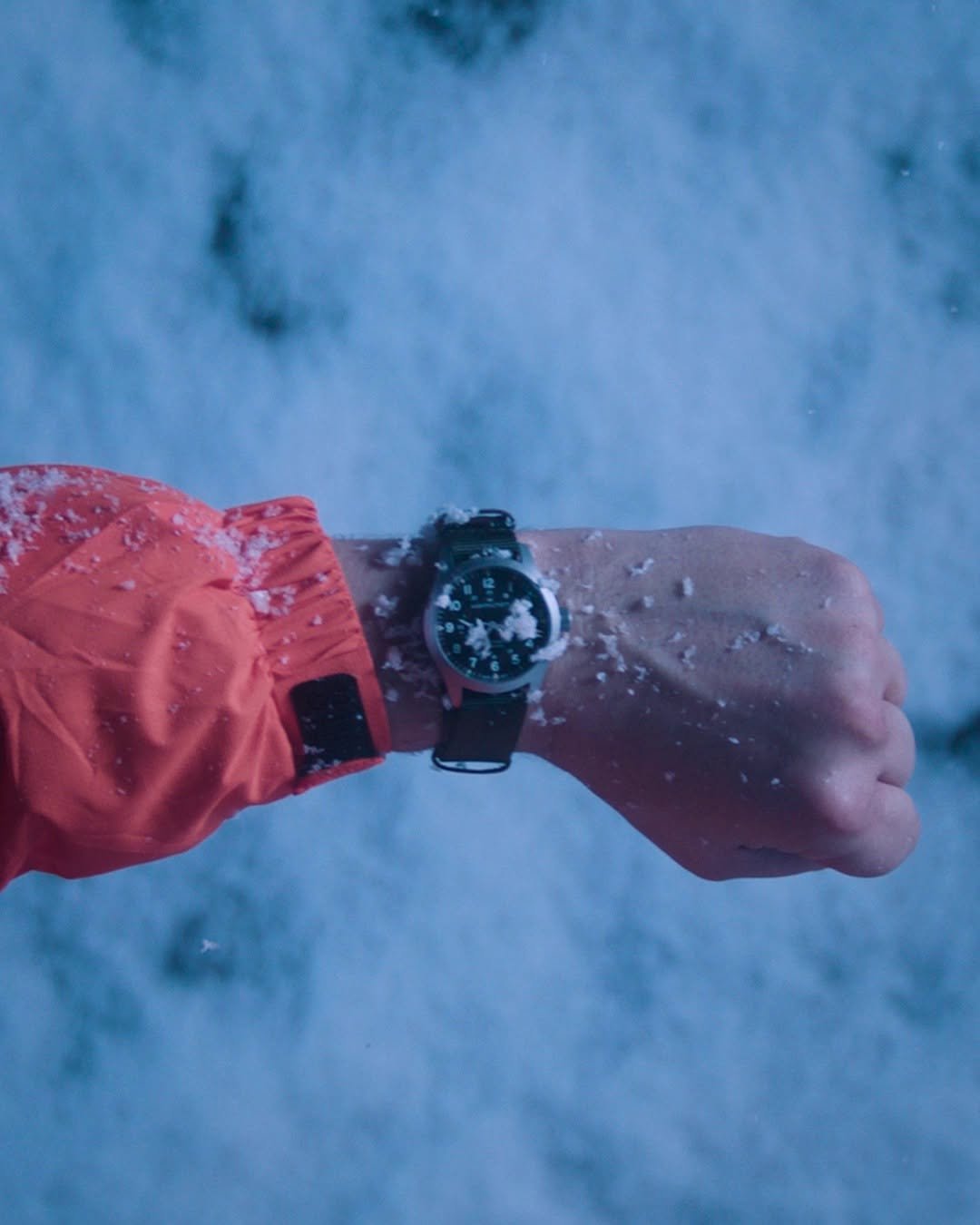 hamiltonwatch 게시물 이미지: POV: your watch tracks your energy better than...
