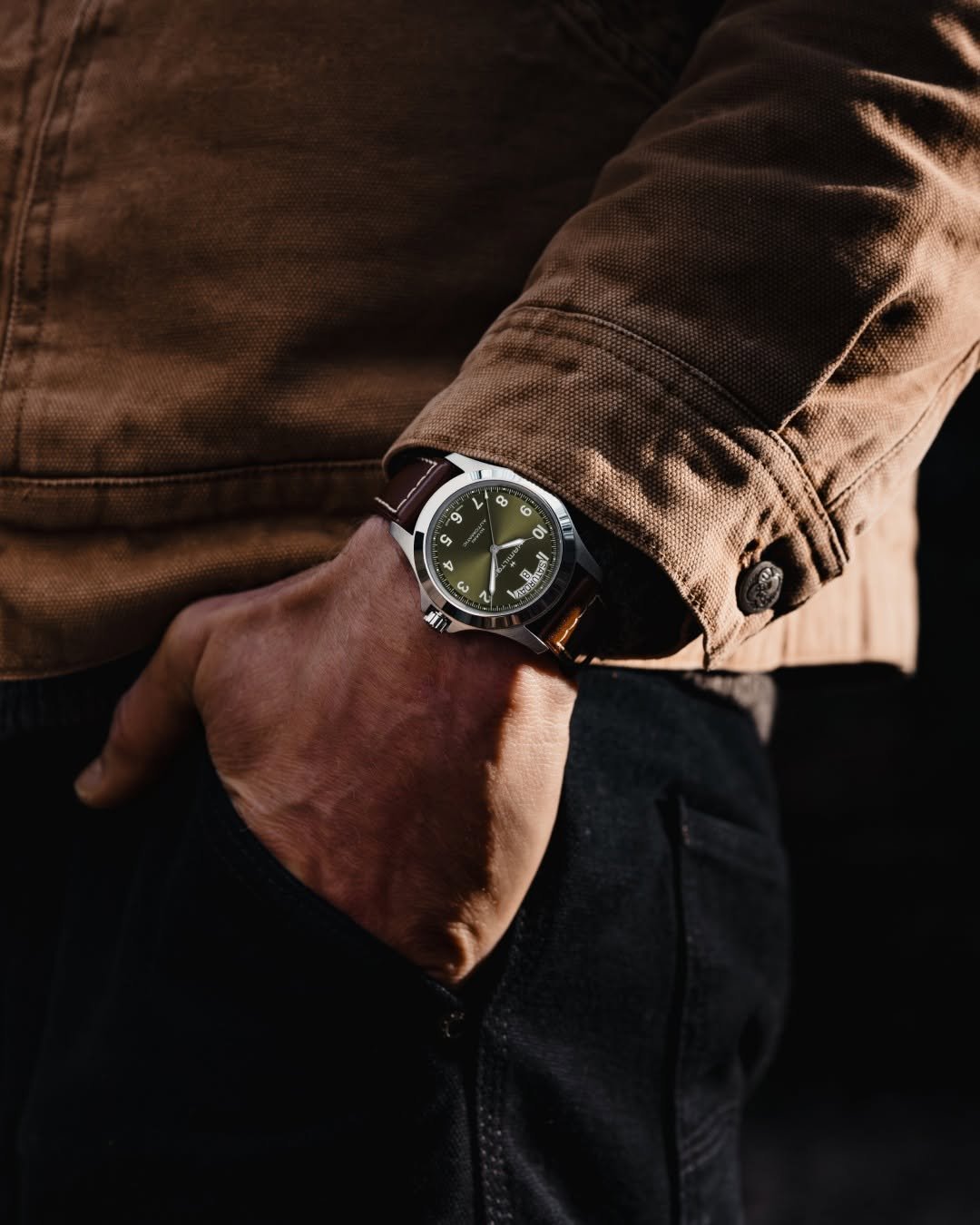 hamiltonwatch 게시물 이미지: Clean dial. Iconic day‑date at 12. 80‑hour...