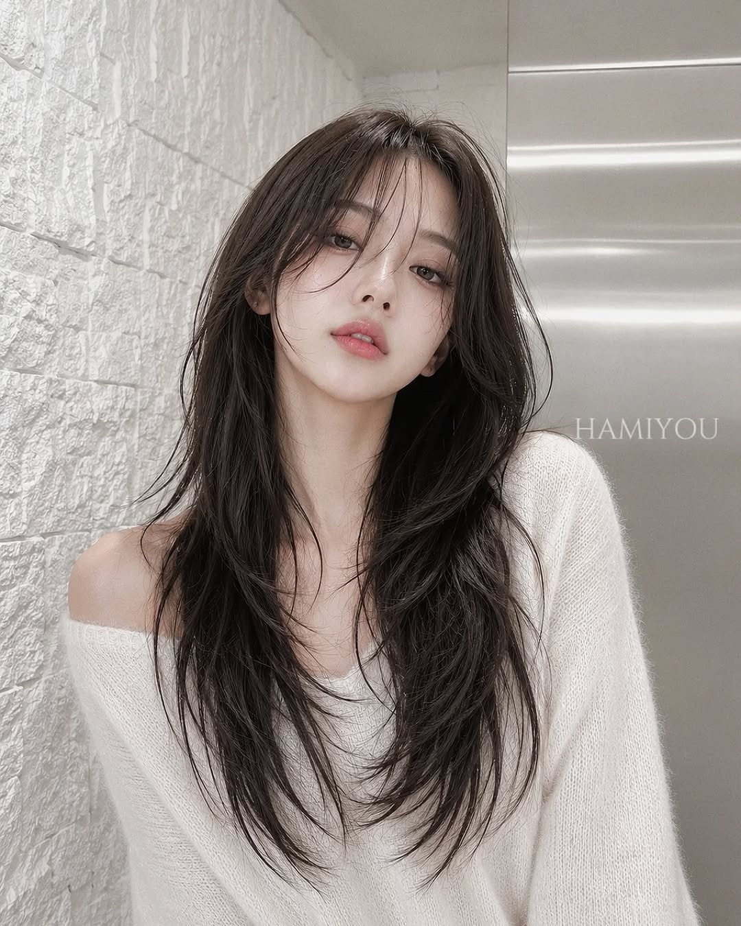 hamiyou_hn 게시물 이미지: #레이어드컷 #뮤트브라운

자연스러운 볼륨감에 디테일을 더해
분위기 있는...