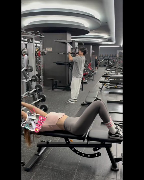 hamtori.workout 게시물 이미지: 가깨❤️‍🔥

오늘은 밀기 운동 배웠어요!!
밀기 운동 전에 항상
첫 번째 영상처럼...