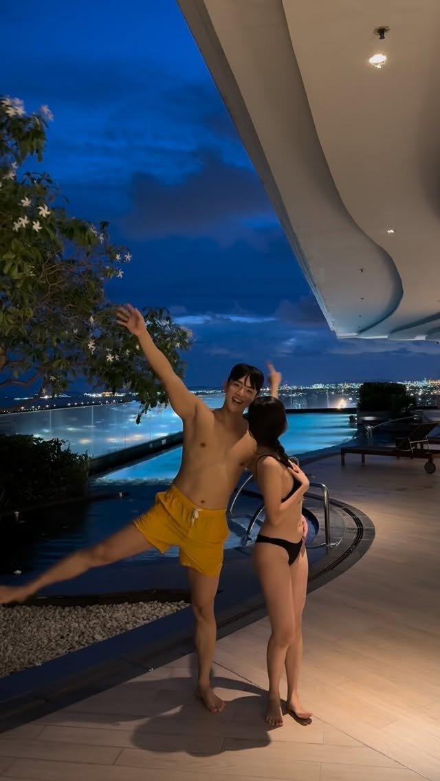 hamzikong 게시물 이미지: 기다려주셔서 감사해요 여러분😆🤍
이번에 진정한 쉬는 여행을 준비했어요 🌊

🏝️...