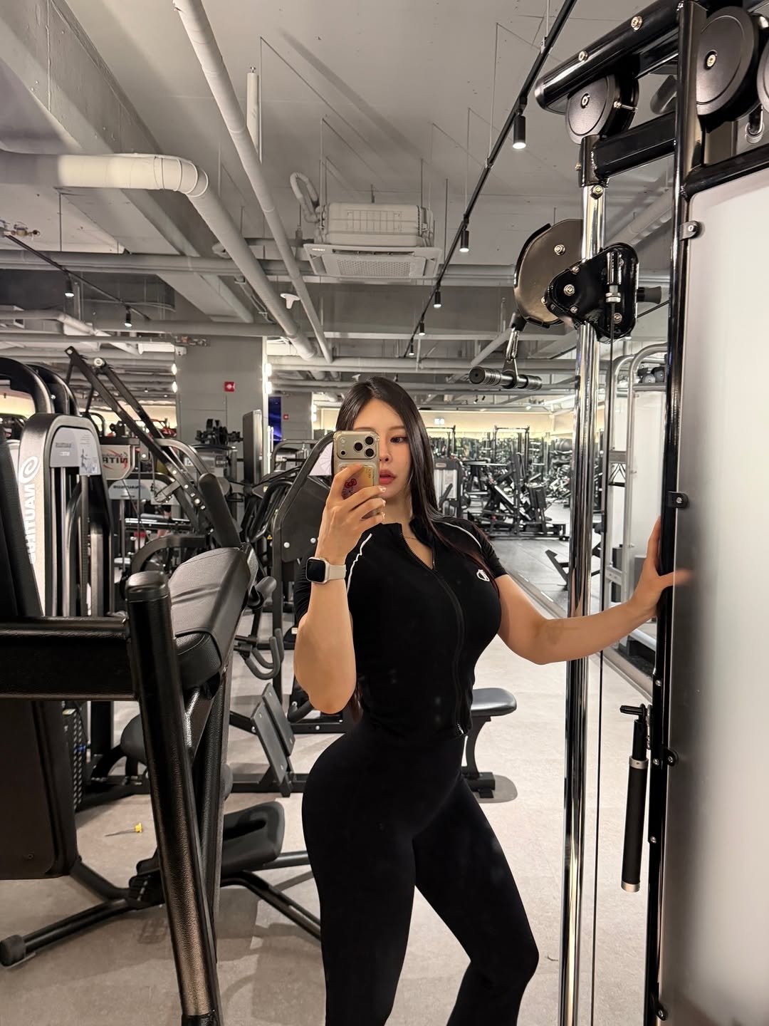 han.na_zzzz 게시물 이미지: 💪