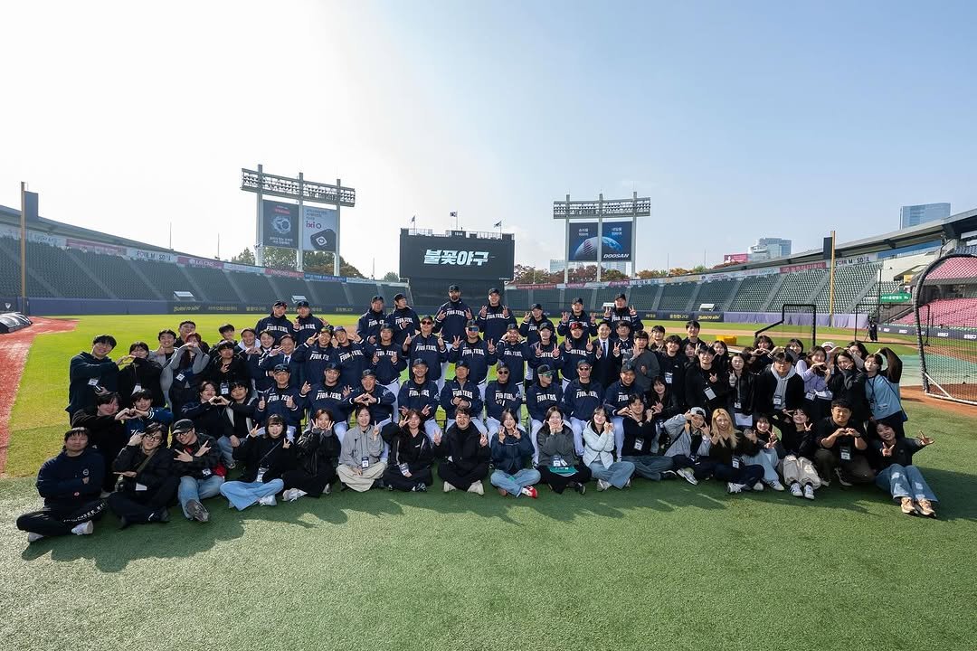 han2_geuru 게시물 이미지: 첫번째, 시즌 많이 부족하고 모르는게 많은 신입생 챙겨주시느라 고생하셨습니다....