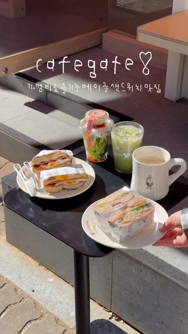 han_coff__ 게시물 이미지: 신상 | 베이글 샌드위치+커피가 단돈 6,000원..? 🥯

단돈 6,000원 대로...