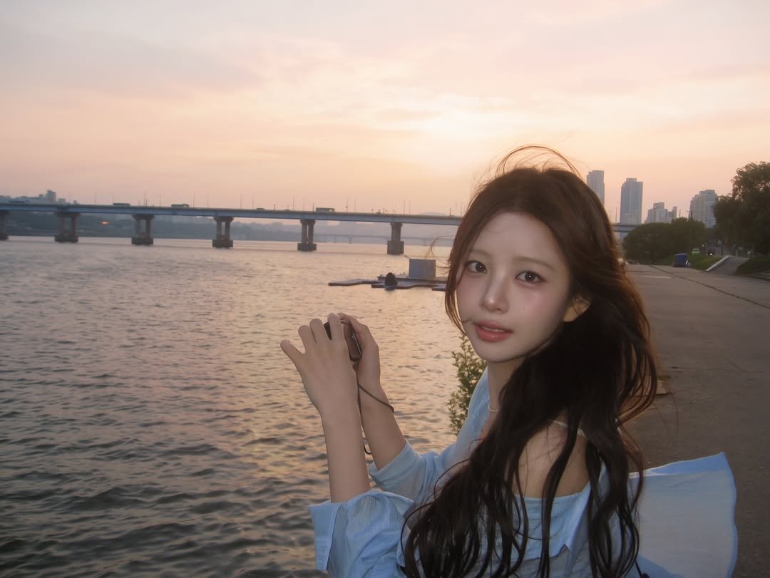 hand_yura 게시물 이미지: 뚝섬에서 노을 구경하고,
잔디밭에 앉아 맥주마시면서 그림그리기
낭만은 이렇게나 쉬운 것…! 🌅🎨
