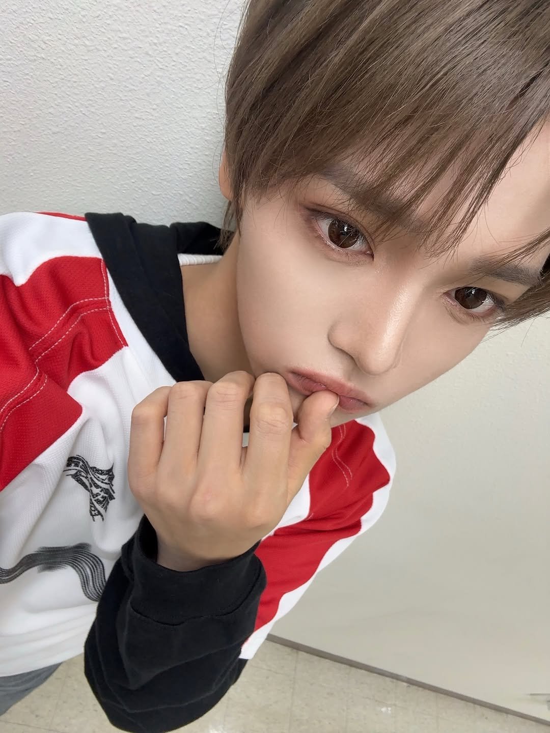 haneum_official_kor 게시물 이미지: [#장한음] 
밤비즈! 오늘 심케 무대 잘 봤어? 매번 응원하러 와줘서 너무 힘이...