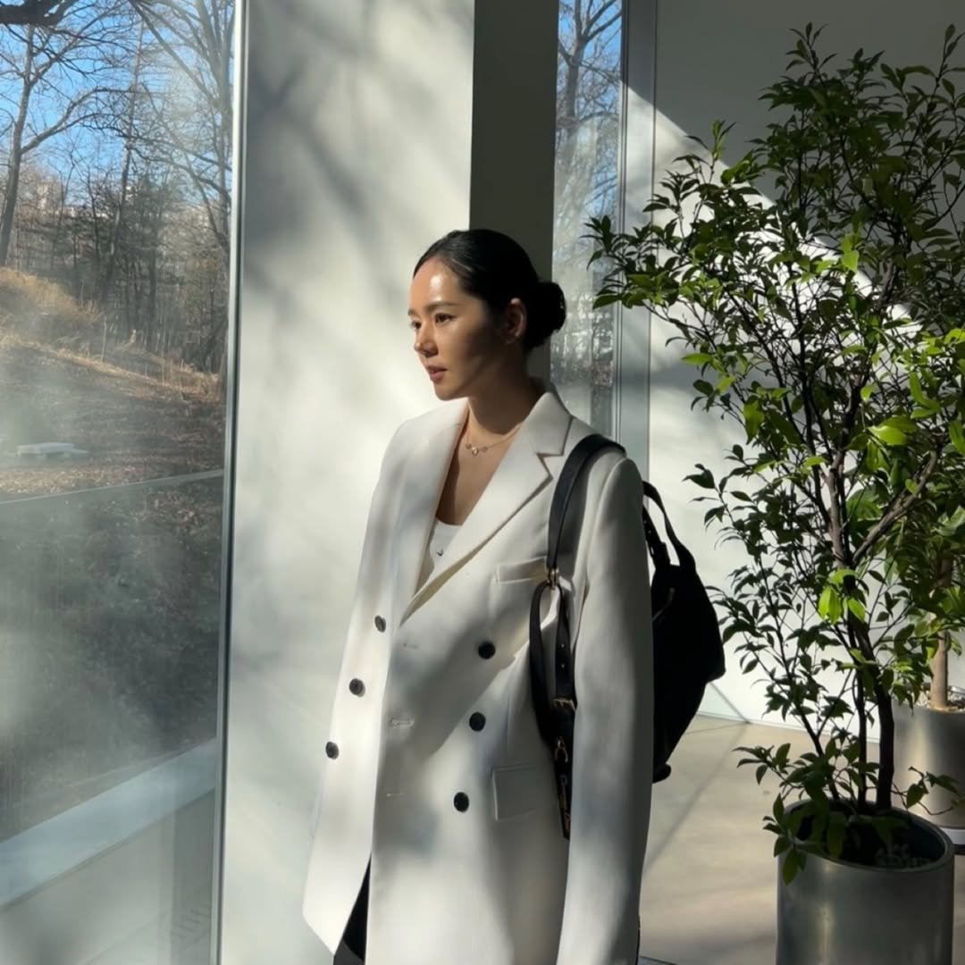 Photo shared by 한가인 on February 26, 2025 tagging @dior.