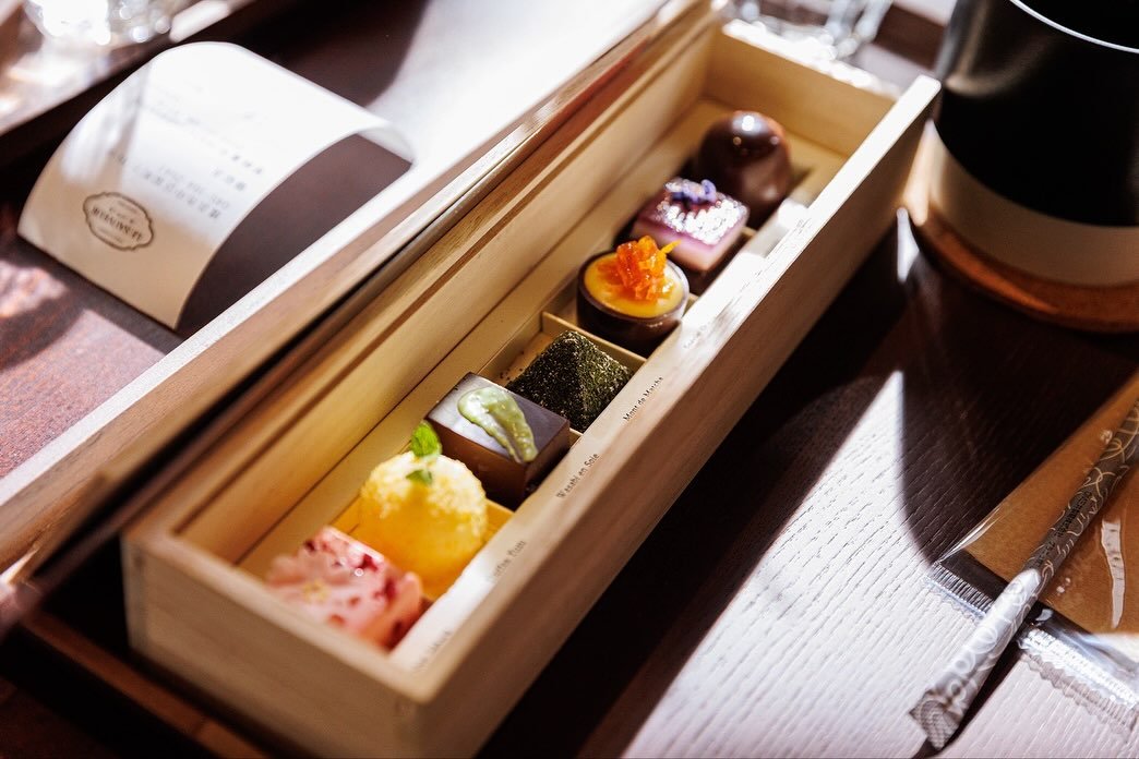 Photo by Hanhyojoo on October 15, 2025. May be an image of dessert and box.