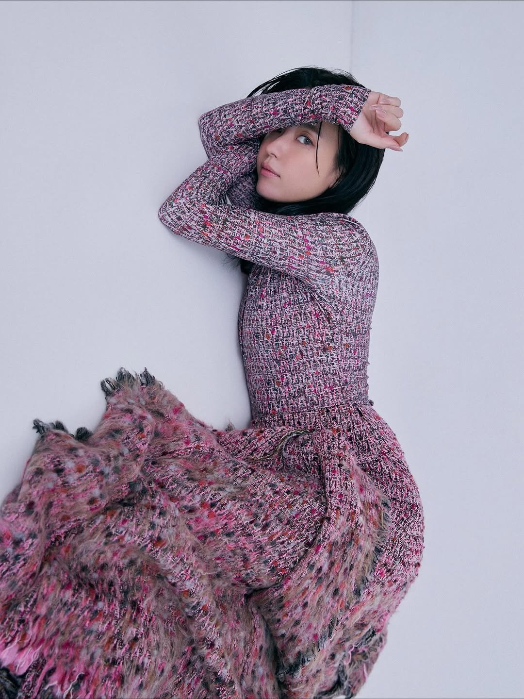 Photo by Hanhyojoo on October 23, 2025. May be an image of knit, shawl, turtleneck, dress and text.