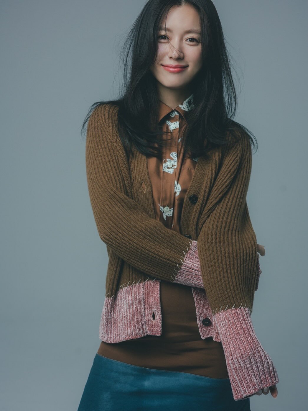 Photo shared by Hanhyojoo on October 11, 2025 tagging @norikosugimoto, and @kyoheisasamoto. May be an image of one or more people, hair, makeup, turtleneck, top and text.