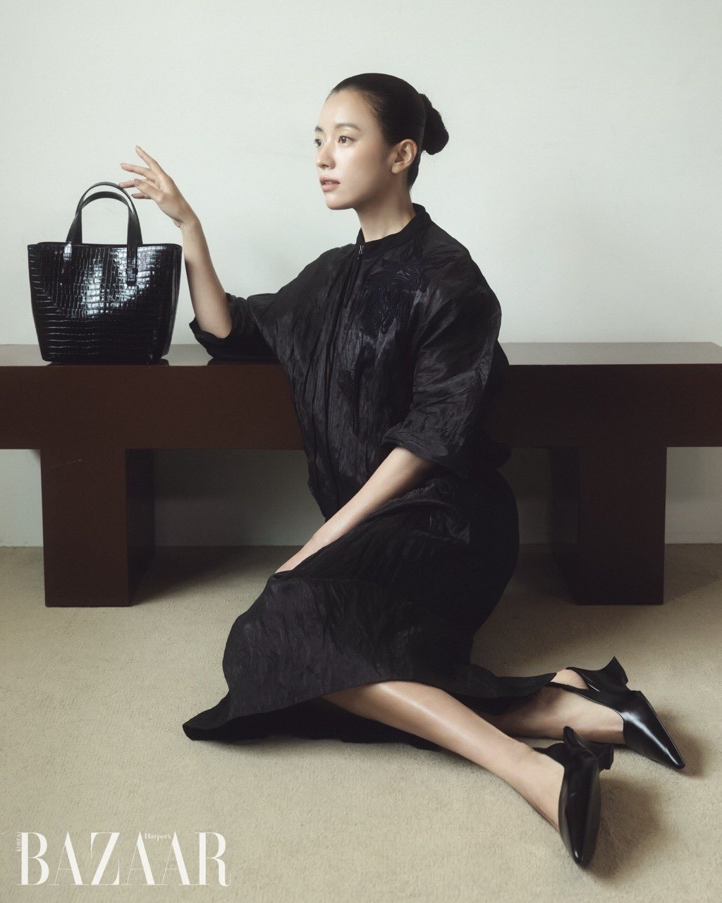 Photo by Hanhyojoo on April 26, 2026. May be an image of slingback shoes and text.