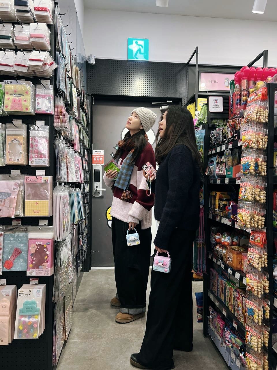 Photo shared by Hanhyojoo on February 03, 2026 tagging @cloud_sun04. May be an image of one or more people and people standing.