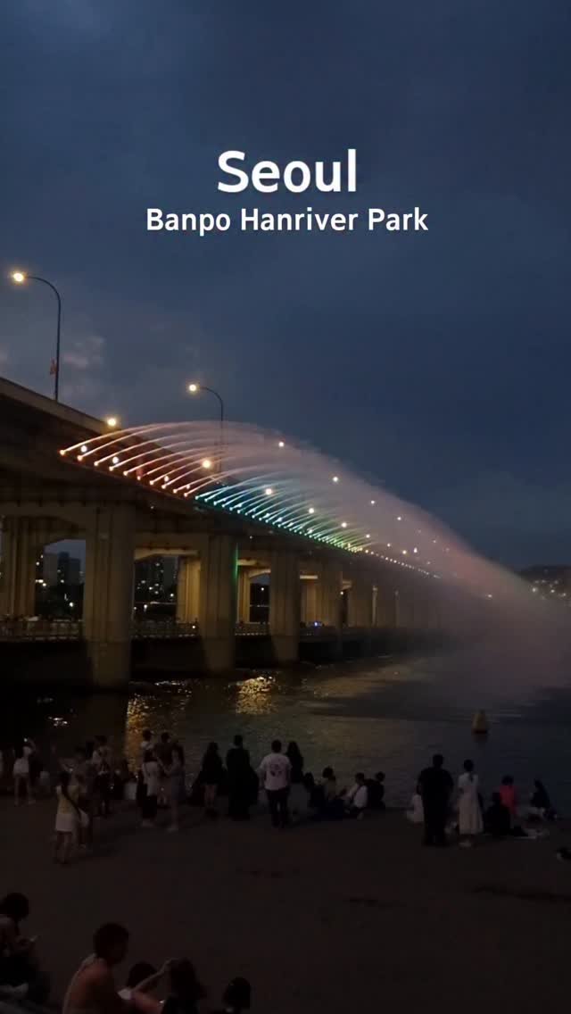 hanjwonn 게시물 이미지: Banpo Hangang Park 

Seoul’s most romantic...