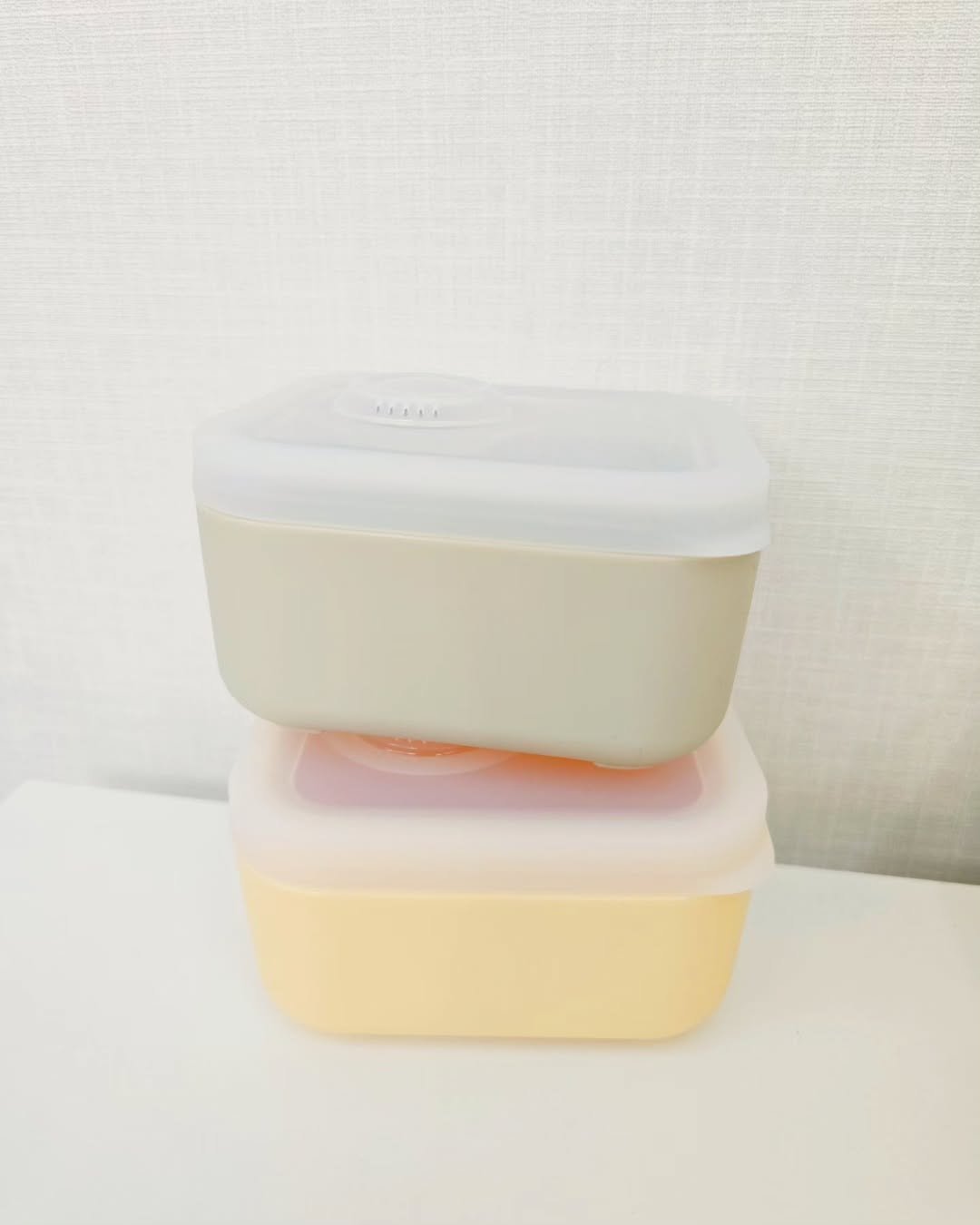 Photo shared by 한콩이 ☘️ 육아 | Motherhood | 育兒 on June 15, 2025 tagging @hongs_papa. May be an image of measuring cups, canister, container, hamper and text.