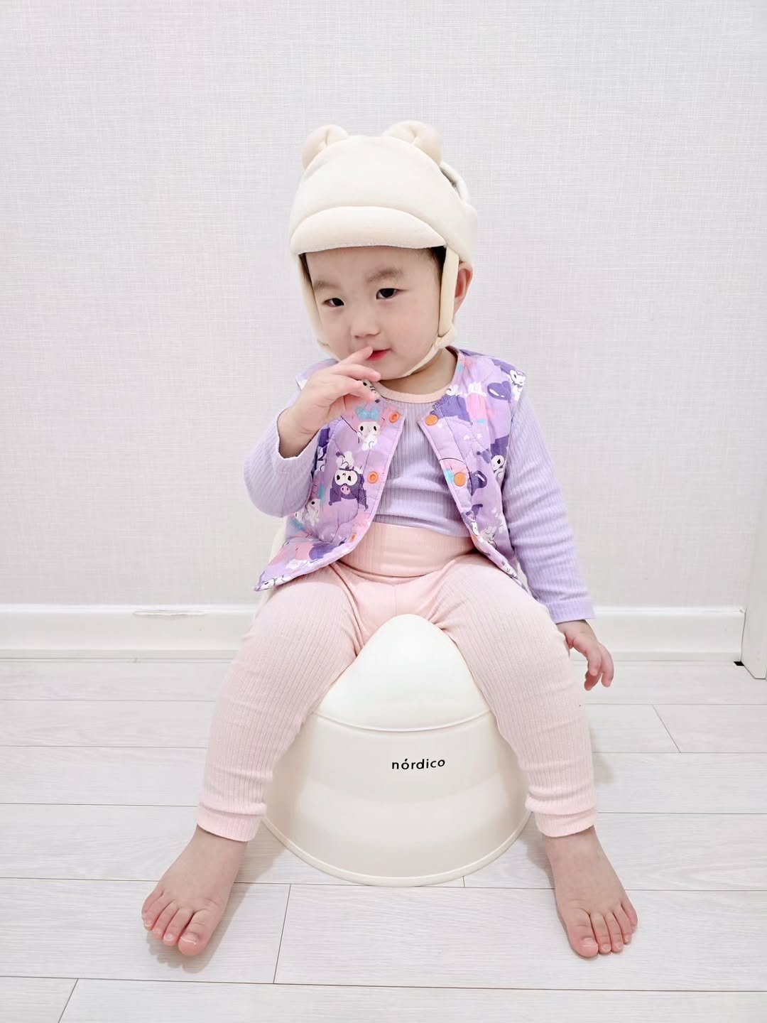 hankong.e 게시물 이미지: #협찬 노르디코 유아동 변기 크림 🚽
배변훈련을 바로 시작하기보다는
먼저 변기랑...