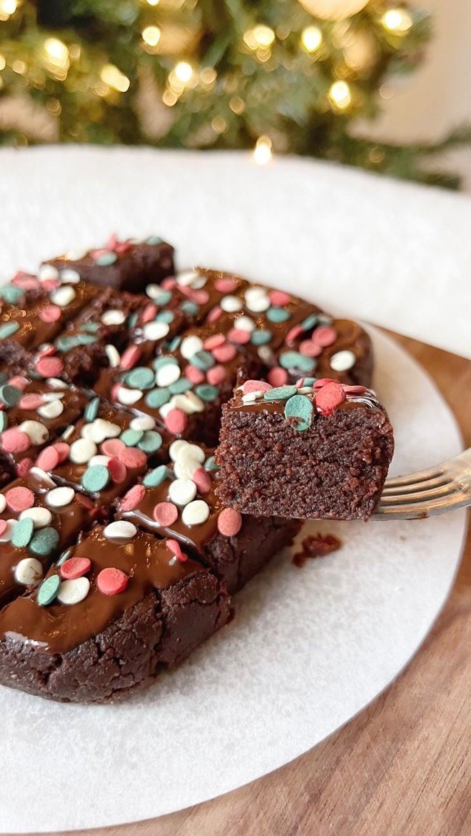 hannahharvestinghealth 게시물 이미지: No-Bake Brownie Bites!
 
i n g r e d i e n t...