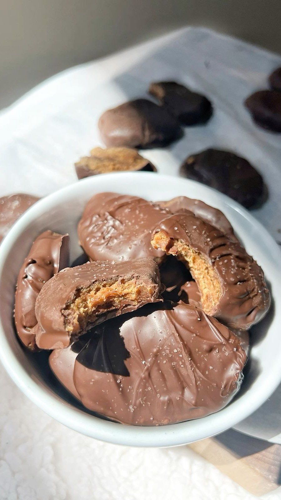 hannahharvestinghealth 게시물 이미지: chocolate peanut butter eggs! a fun spring...