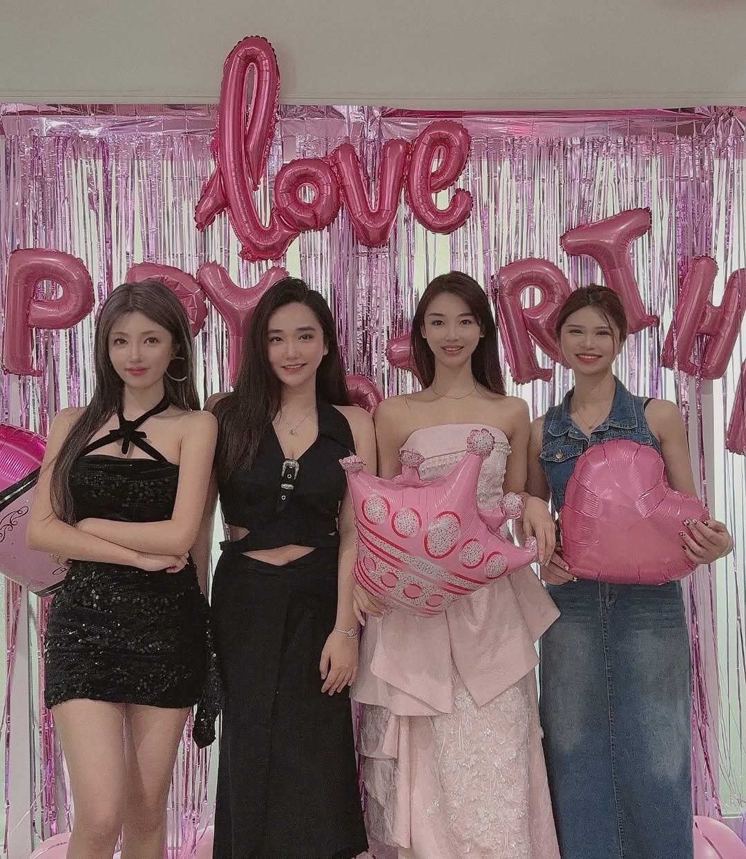 hanni_della 게시물 이미지: today my girlies dump 🎀